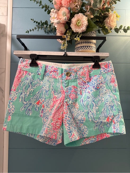 Lilly Pulitzer Pants - NWT Lilly Pulitzer Callahan Shorts Fansea Print Size 2 Aqua Pink Flat Front